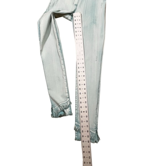 NWOT Coco + Carmen Green Acid Wash Elastic Waist Pull On Jeans - Picture 5 of 8